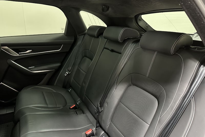 2021 (21) JAGUAR F-PACE 2.0 D200 R-Dynamic HSE 5dr Auto AWD 4984911