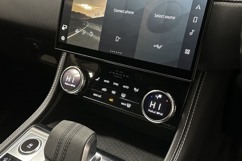 2021 (21) JAGUAR F-PACE 2.0 D200 R-Dynamic HSE 5dr Auto AWD 4984894