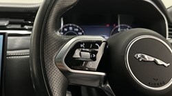 2021 (21) JAGUAR F-PACE 2.0 D200 R-Dynamic HSE 5dr Auto AWD 4984889