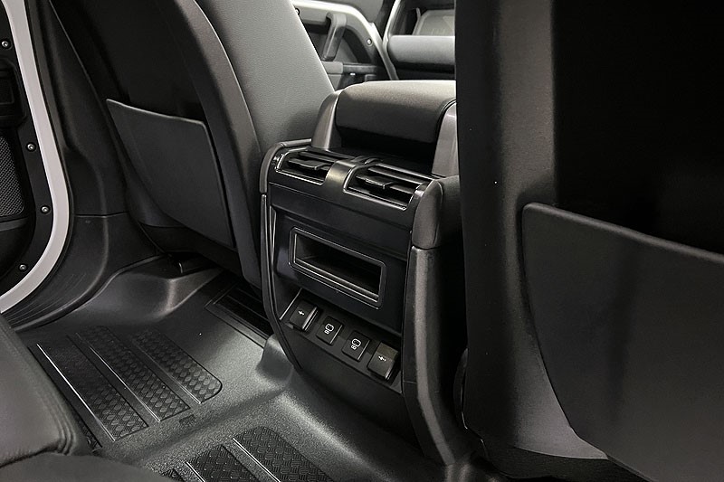 2022 (71) LAND ROVER DEFENDER 3.0 D250 S 110 5dr Auto 4987244