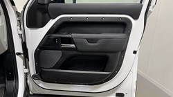 2022 (71) LAND ROVER DEFENDER 3.0 D250 S 110 5dr Auto 4987245