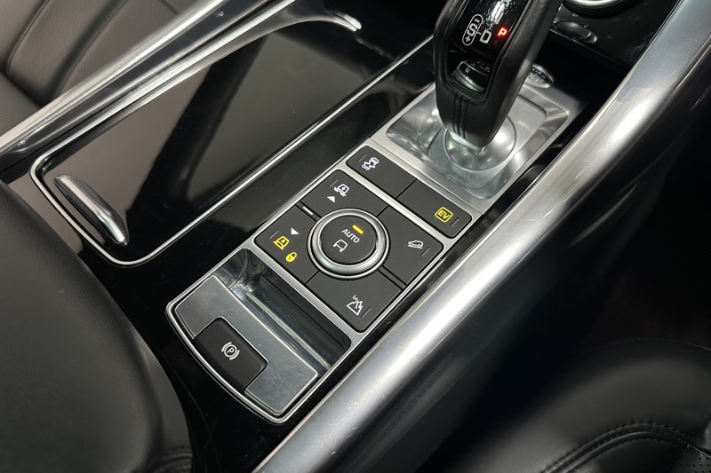 2021 (71) LAND ROVER RANGE ROVER SPORT 2.0 P400e HSE Dynamic Black 5dr Auto 5053040