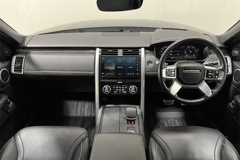 2024 (24) LAND ROVER DISCOVERY 3.0 D300 Metropolitan Edition 5dr Auto 5003832