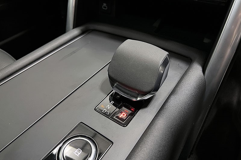 2024 (24) LAND ROVER DISCOVERY 3.0 D300 Metropolitan Edition 5dr Auto 5003849