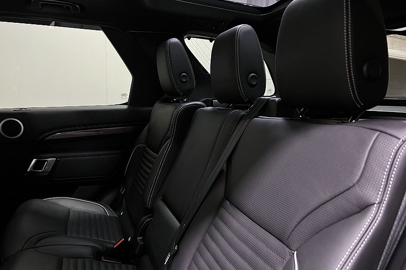 2024 (24) LAND ROVER DISCOVERY 3.0 D300 Metropolitan Edition 5dr Auto 5003867