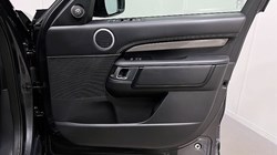 2024 (24) LAND ROVER DISCOVERY 3.0 D300 Metropolitan Edition 5dr Auto 5003836