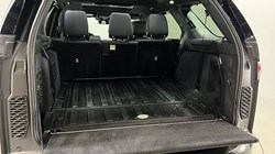 2024 (24) LAND ROVER DISCOVERY 3.0 D300 Metropolitan Edition 5dr Auto 5003872