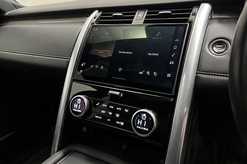 2024 (24) LAND ROVER DISCOVERY 3.0 D300 Metropolitan Edition 5dr Auto 5003850