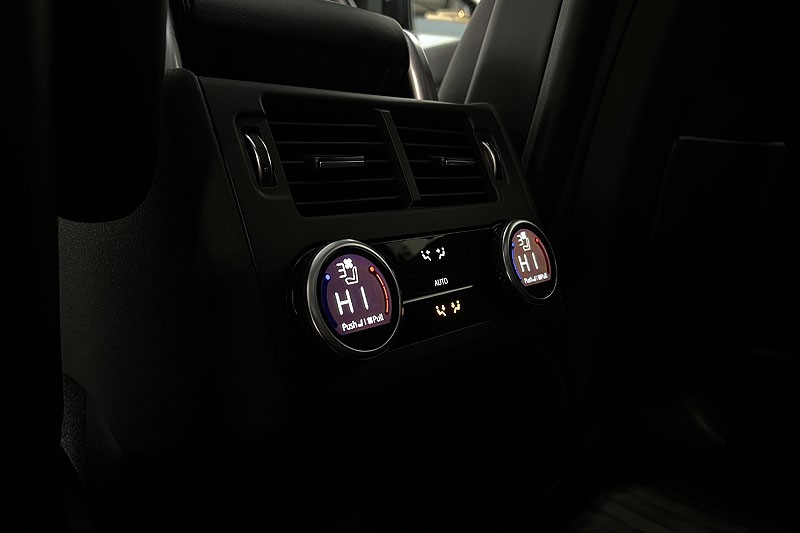 2024 (24) LAND ROVER DISCOVERY 3.0 D300 Metropolitan Edition 5dr Auto 5003869