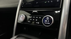 2024 (24) LAND ROVER DISCOVERY 3.0 D300 Metropolitan Edition 5dr Auto 5003851