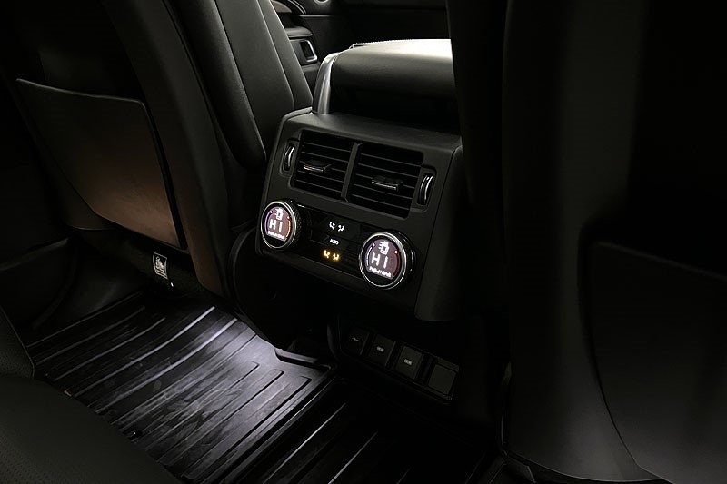 2024 (24) LAND ROVER DISCOVERY 3.0 D300 Metropolitan Edition 5dr Auto 5003835