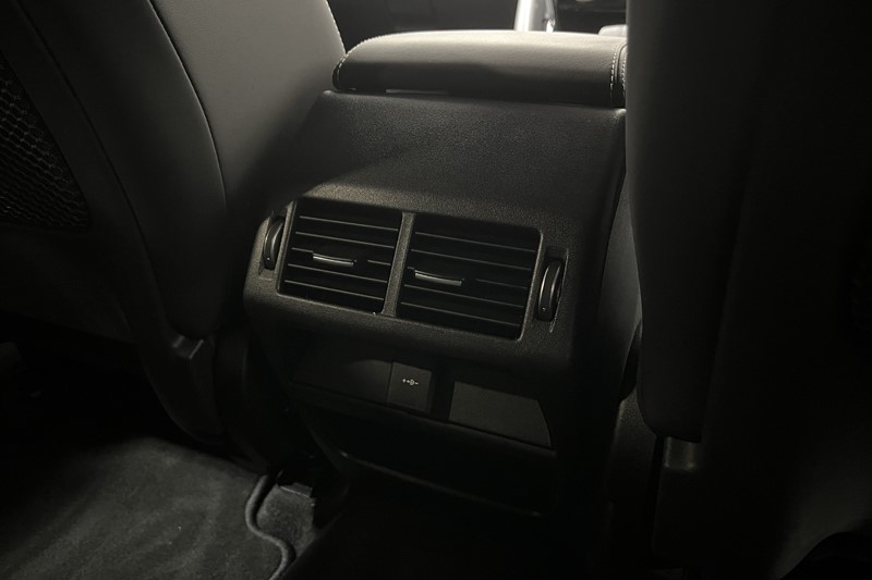 2023 (23) JAGUAR E-PACE 2.0 D200 R-Dynamic HSE 5dr Auto 4983498