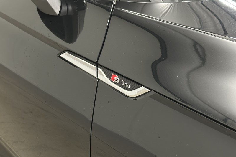 2022 (22) AUDI A5 40 TDI 204 Quattro S Line 5dr S Tronic 4985582