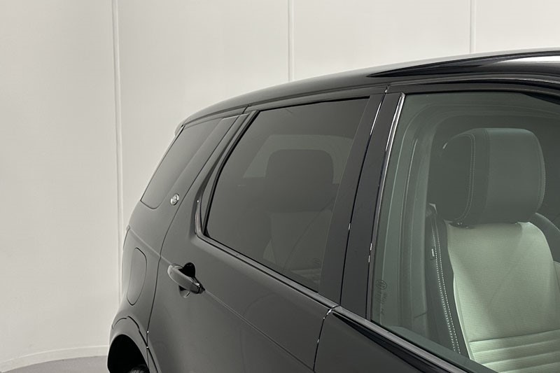 2023 (23) LAND ROVER DISCOVERY SPORT 1.5 P300e R-Dynamic SE 5dr Auto [5 Seat] 5031945