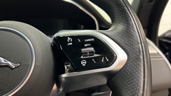 2021 (21) JAGUAR F-PACE 2.0 D200 R-Dynamic S 5dr Auto AWD 5036382