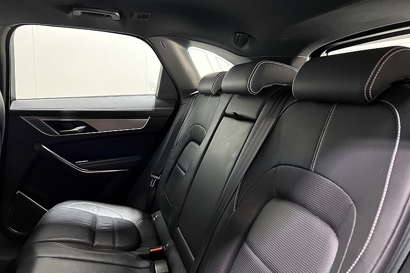 2021 (21) JAGUAR F-PACE 2.0 D200 R-Dynamic S 5dr Auto AWD 5036400