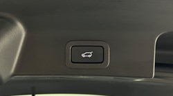 2021 (21) JAGUAR F-PACE 2.0 D200 R-Dynamic S 5dr Auto AWD 5036405