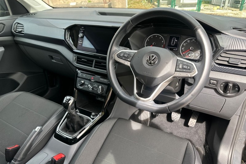 2020 (20) VOLKSWAGEN T-CROSS 1.0 TSI 115 SE 5dr 5362017