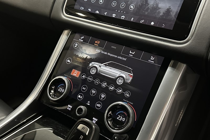 2020 (70) LAND ROVER RANGE ROVER SPORT 3.0 D300 HSE Dynamic 5dr Auto 4986857