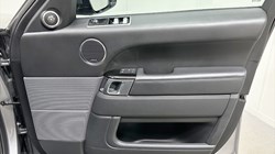 2020 (70) LAND ROVER RANGE ROVER SPORT 3.0 D300 HSE Dynamic 5dr Auto 4986845