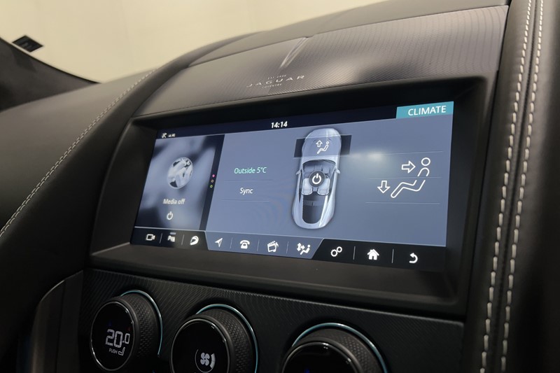 2022 (72) JAGUAR F-TYPE 5.0 P450 S/C V8 R-Dynamic Black 2dr Auto AWD 4990836