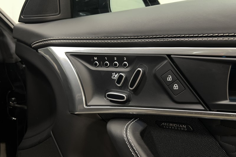 2022 (72) JAGUAR F-TYPE 5.0 P450 S/C V8 R-Dynamic Black 2dr Auto AWD 4990816