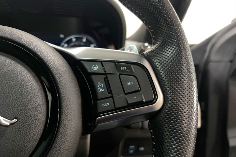 2022 (72) JAGUAR F-TYPE 5.0 P450 S/C V8 R-Dynamic Black 2dr Auto AWD 4990822