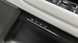 2021 (70) LAND ROVER RANGE ROVER EVOQUE 2.0 D165 SE 5dr Auto 4997896