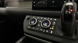 2023 (72) LAND ROVER DEFENDER 3.0 D250 HSE 110 5dr Auto 5003242