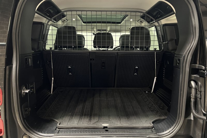 2023 (72) LAND ROVER DEFENDER 3.0 D250 HSE 110 5dr Auto 5003262