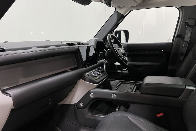 2023 (72) LAND ROVER DEFENDER 3.0 D250 HSE 110 5dr Auto 5003253