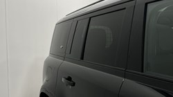 2023 (72) LAND ROVER DEFENDER 3.0 D250 HSE 110 5dr Auto 5003267