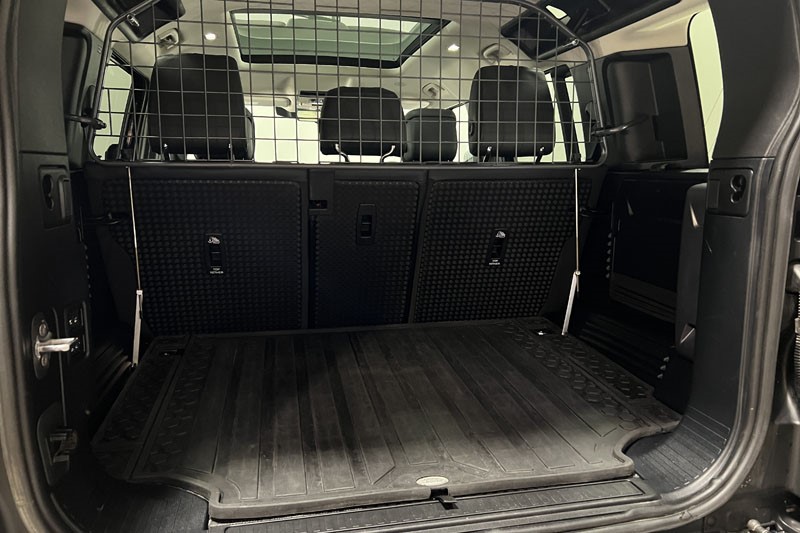 2023 (72) LAND ROVER DEFENDER 3.0 D250 HSE 110 5dr Auto 5003263