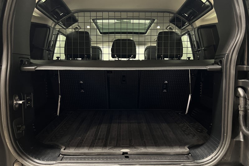 2023 (72) LAND ROVER DEFENDER 3.0 D250 HSE 110 5dr Auto 5003260