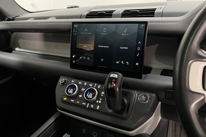 2023 (72) LAND ROVER DEFENDER 3.0 D250 HSE 110 5dr Auto 5003241