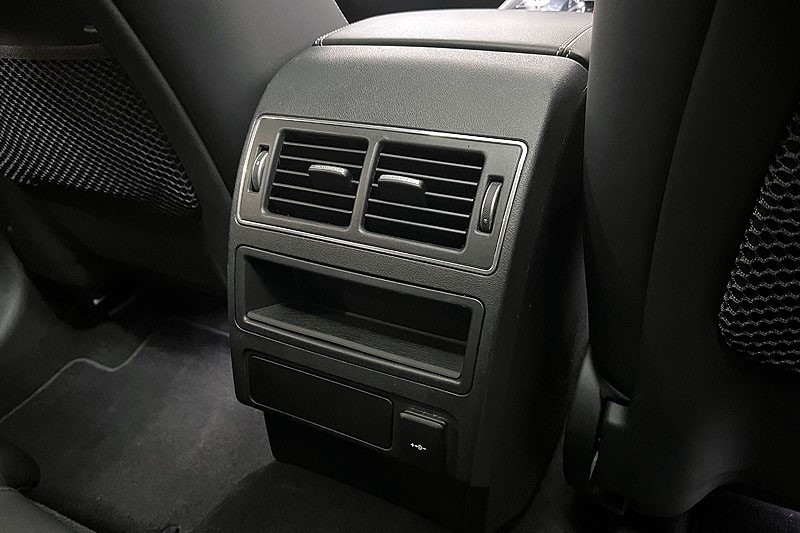 2021 (21) JAGUAR F-PACE 2.0 D200 R-Dynamic HSE 5dr Auto AWD 5082353