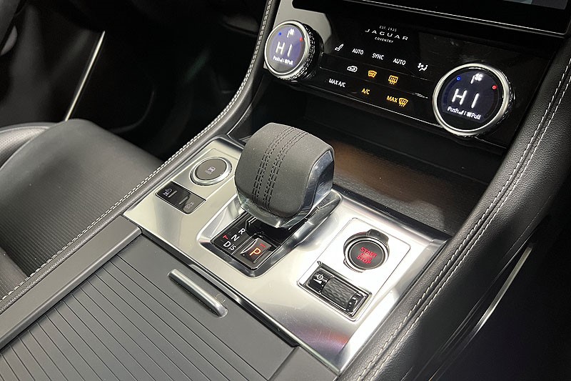 2021 (21) JAGUAR F-PACE 2.0 D200 R-Dynamic HSE 5dr Auto AWD 5082365