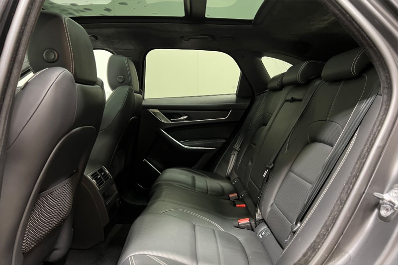 2021 (21) JAGUAR F-PACE 2.0 D200 R-Dynamic HSE 5dr Auto AWD 5082345