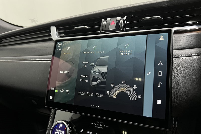 2021 (21) JAGUAR F-PACE 2.0 D200 R-Dynamic HSE 5dr Auto AWD 5082370