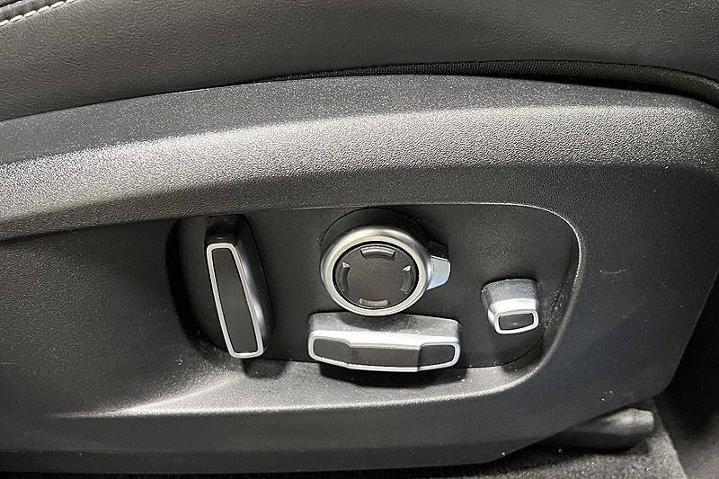 2021 (21) JAGUAR F-PACE 2.0 D200 R-Dynamic HSE 5dr Auto AWD 5082358