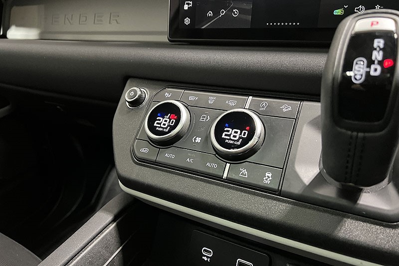 2023 (23) LAND ROVER DEFENDER 3.0 D250 X-Dynamic SE 90 3dr Auto 4994109