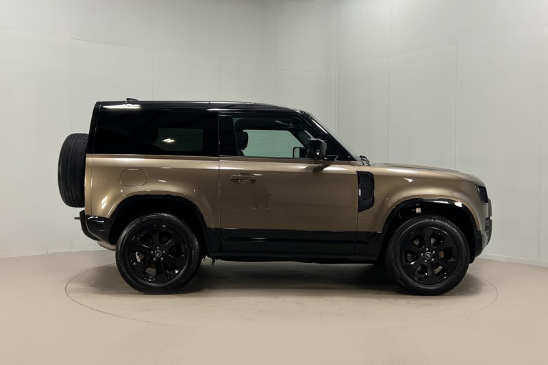 2023 (23) LAND ROVER DEFENDER 3.0 D250 X-Dynamic SE 90 3dr Auto 4994088