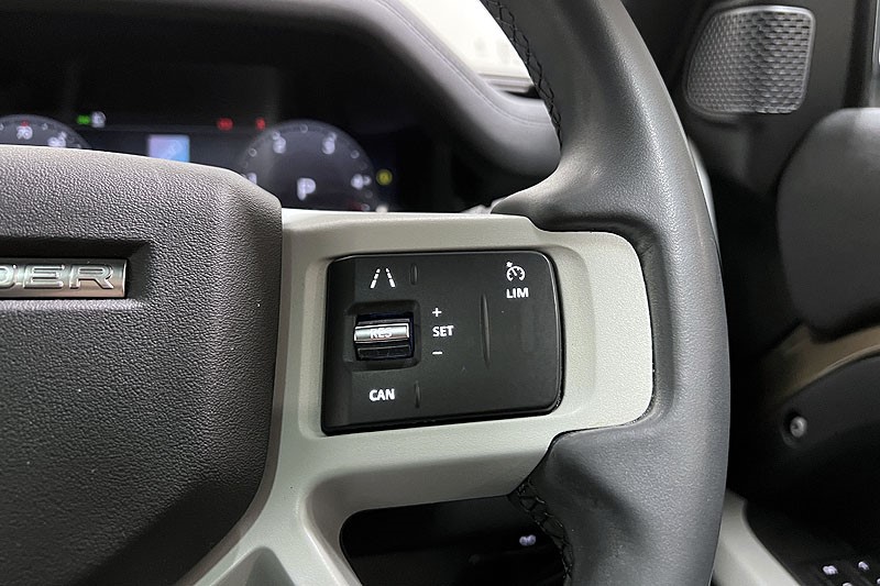 2023 (23) LAND ROVER DEFENDER 3.0 D250 X-Dynamic SE 90 3dr Auto 4994106