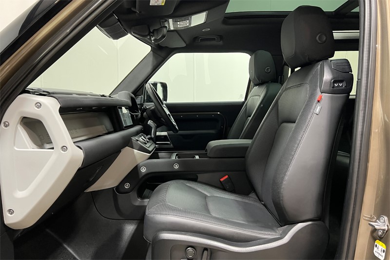 2023 (23) LAND ROVER DEFENDER 3.0 D250 X-Dynamic SE 90 3dr Auto 4994086