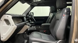 2023 (23) LAND ROVER DEFENDER 3.0 D250 X-Dynamic SE 90 3dr Auto 4994086