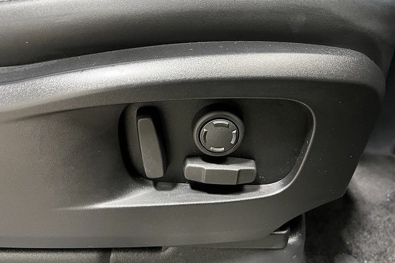 2023 (23) LAND ROVER DEFENDER 3.0 D250 X-Dynamic SE 90 3dr Auto 4994100