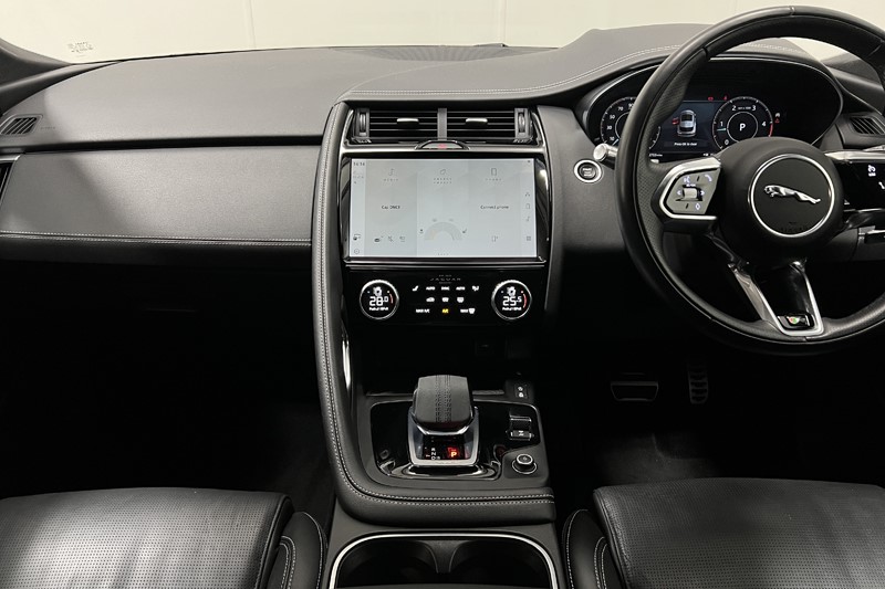 2022 (22) JAGUAR E-PACE 2.0 D200 R-Dynamic HSE 5dr Auto 5001610