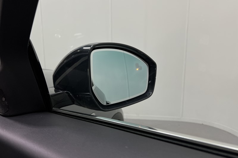 2022 (22) JAGUAR E-PACE 2.0 D200 R-Dynamic HSE 5dr Auto 5001617