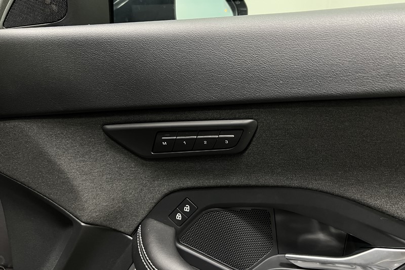 2022 (22) JAGUAR E-PACE 2.0 D200 R-Dynamic HSE 5dr Auto 5001616