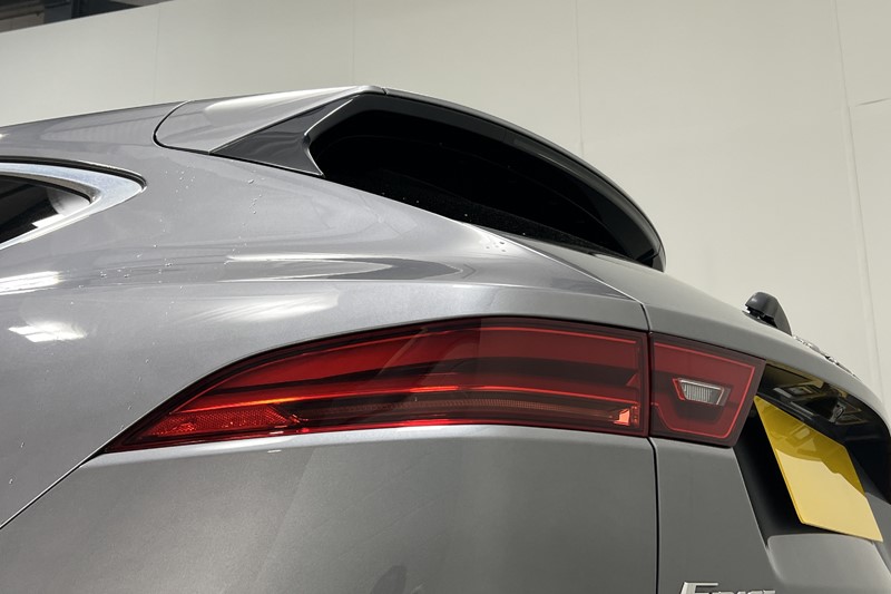 2022 (22) JAGUAR E-PACE 2.0 D200 R-Dynamic HSE 5dr Auto 5001645